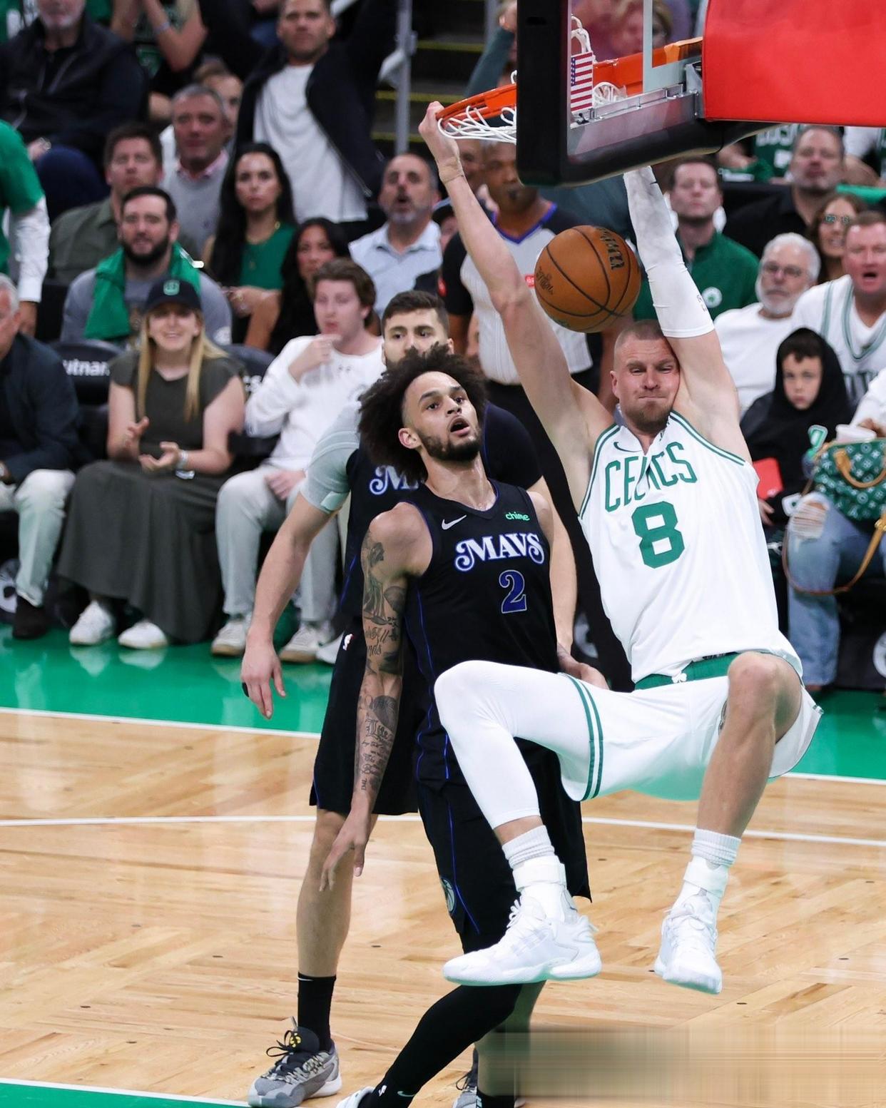 巴西男篮爆冷魔术,波尔津吉斯高光表现的简单介绍 巴西男篮爆冷魔术,波尔津吉斯高光表现的简单介绍