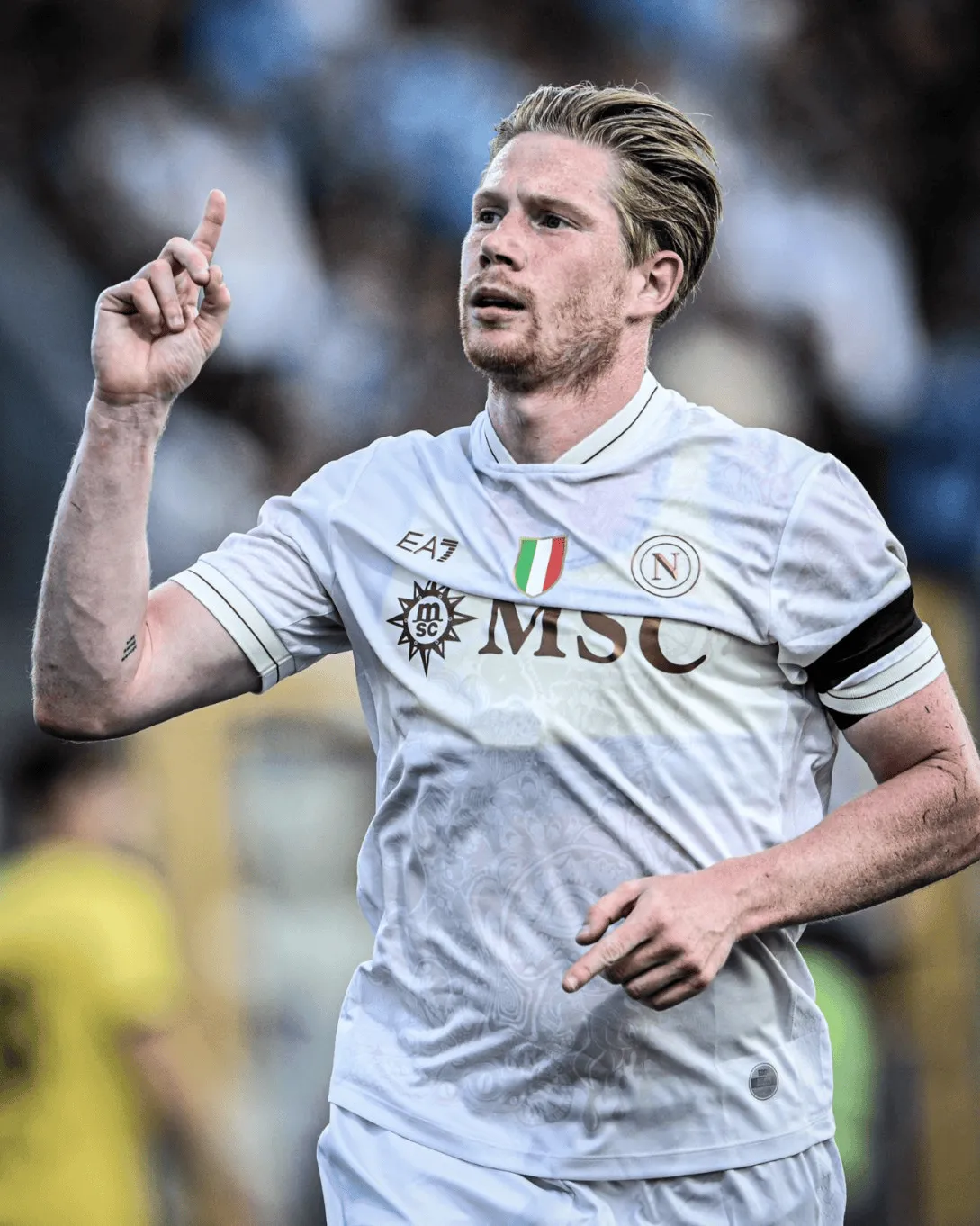 日本险胜哥伦比亚，德布劳内关键制胜的简单介绍