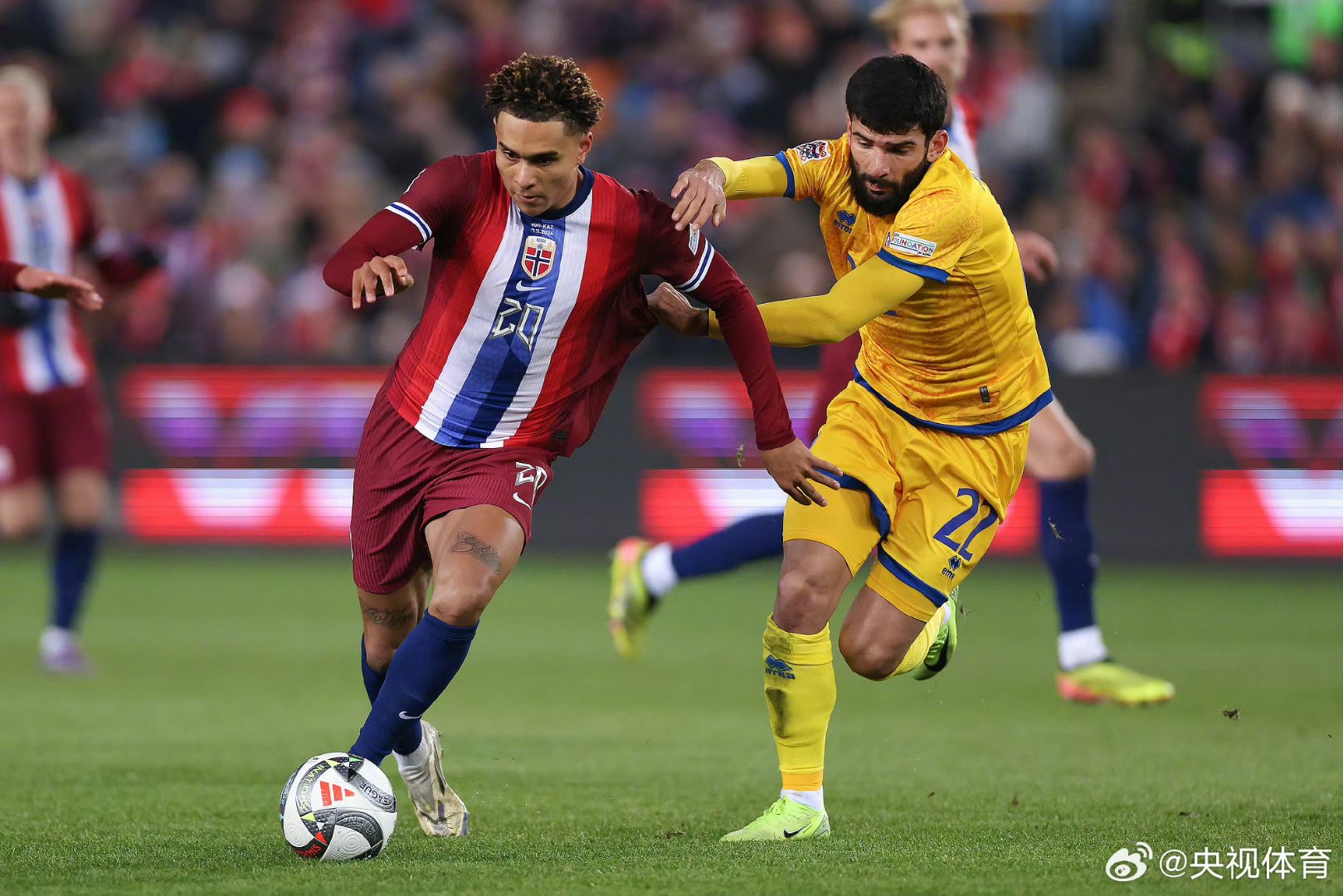 塞维利亚逆转阿根廷,哈兰德制霸全场 塞维利亚逆转阿根廷,哈兰德制霸全场