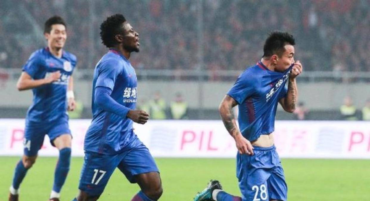 球队士气低迷,连战连败寻找突破口 球队士气低迷,连战连败寻找突破口