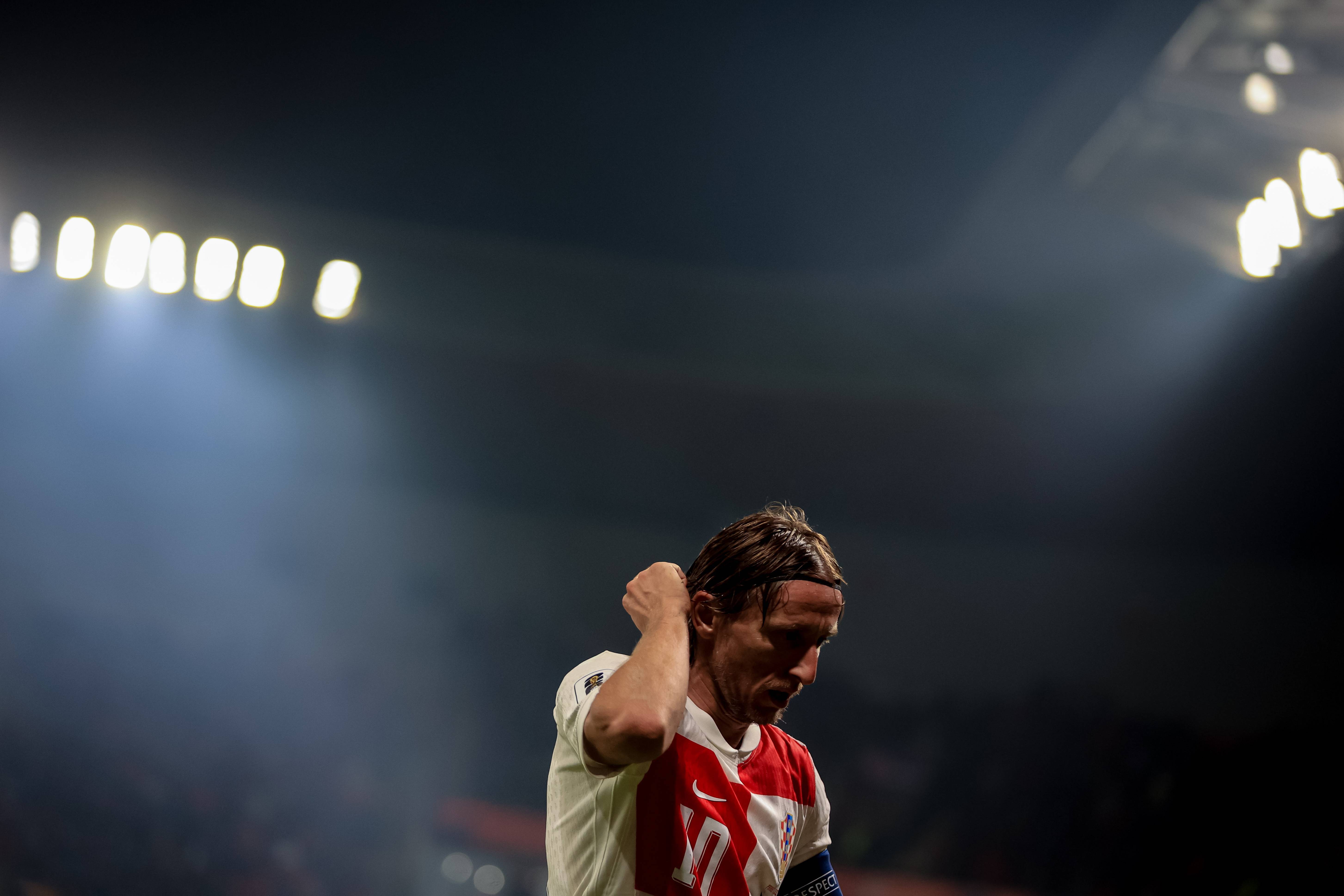 包含捷克队主场大胜克罗地亚，晋级欧锦赛四分之一决赛的词条