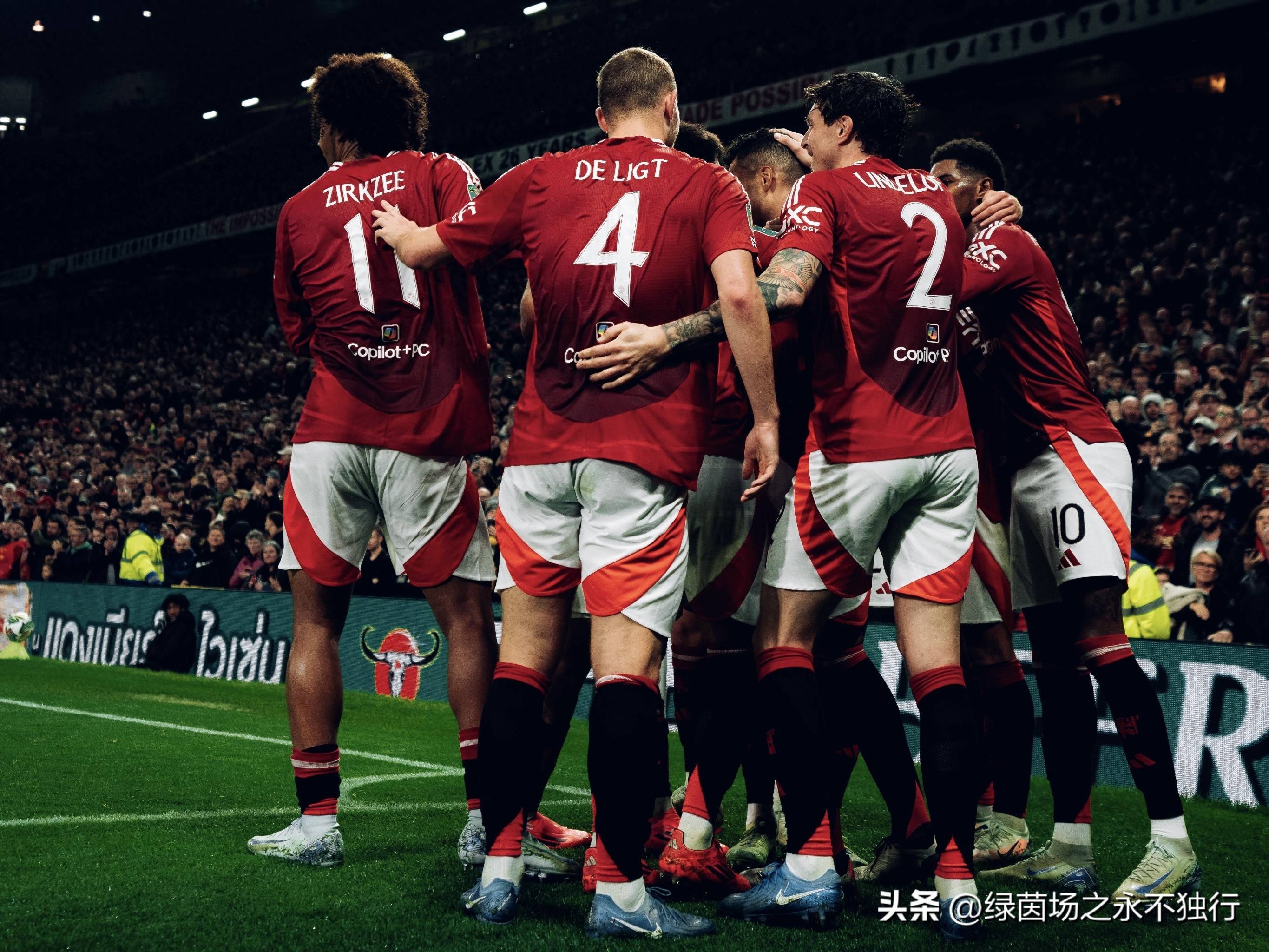 中国米兰体育-包含曼联客场不敌，争四形势堪忧的词条