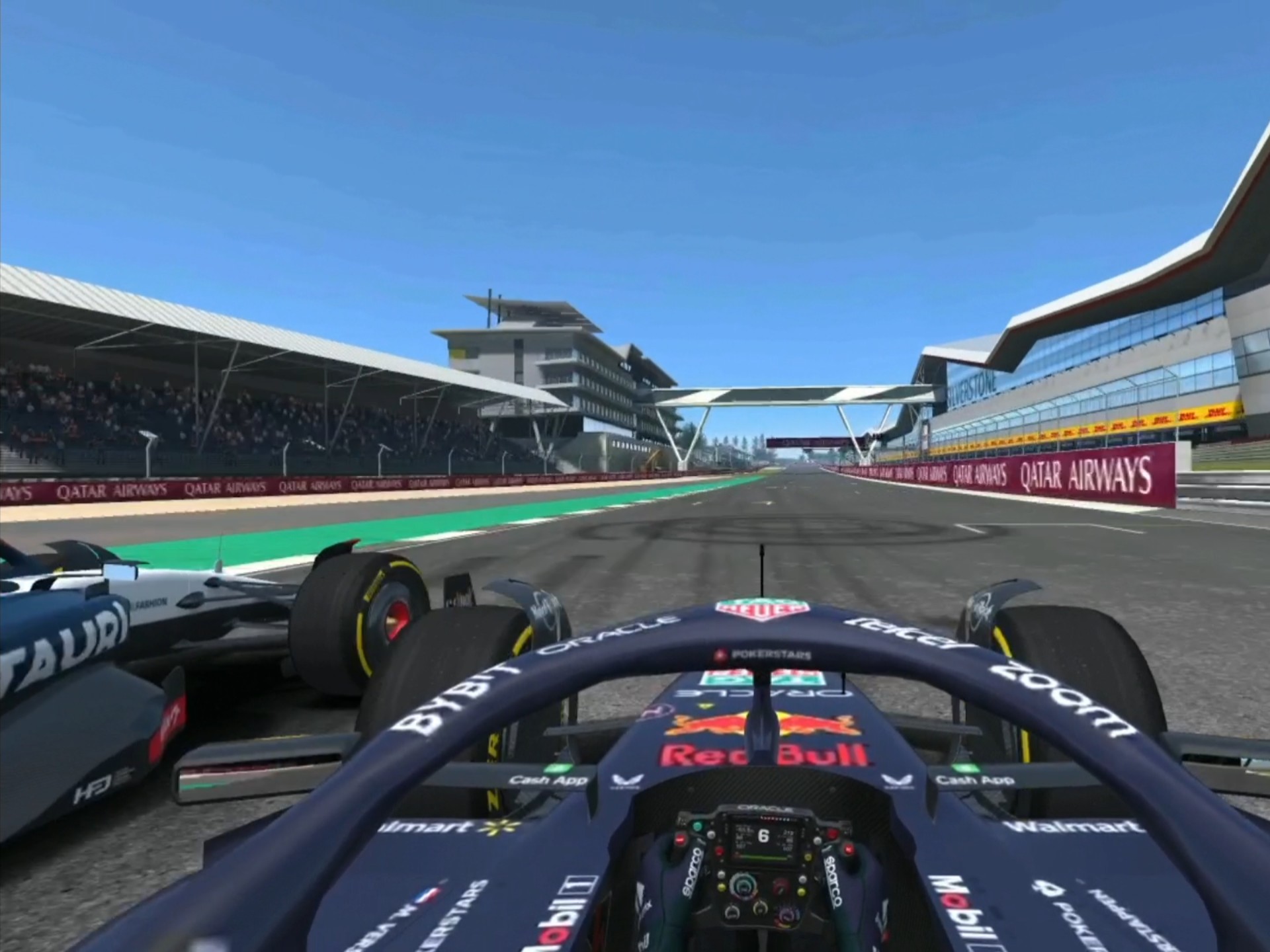 中国米兰体育-包含红牛二队碾压雷诺车队，塞恩斯统治全场的词条