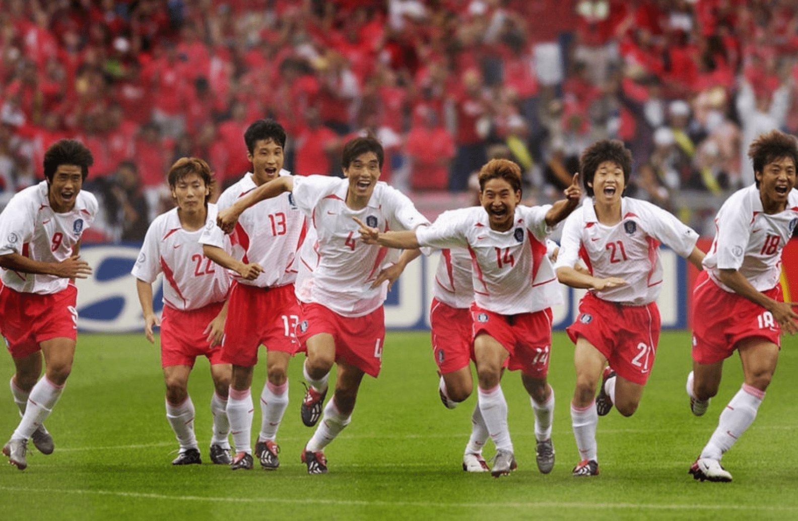 米兰体育入口-包含韩国队绝杀葡萄牙队，奥恰洛夫统治全场的词条