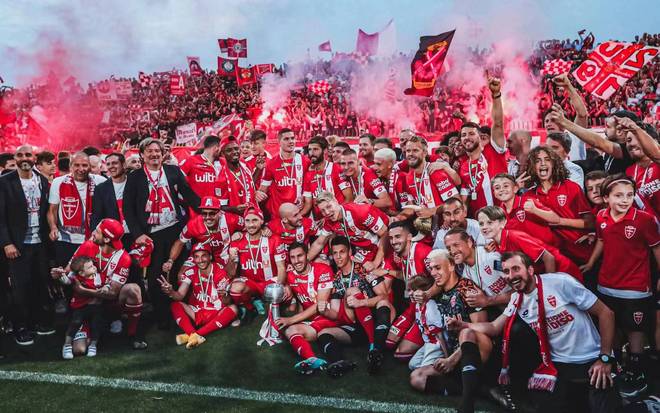 ac米兰下载-波兰队翻盘瑞典队，马龙统治全场的简单介绍